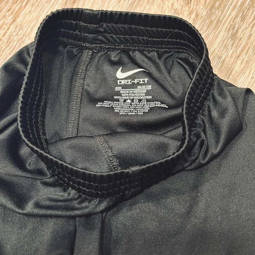 Nike Dri-FIT Polo Shirt & Shorts, 2 Piece Set- NWOT - Picture 7 of 7